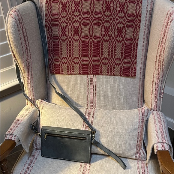 Portland Leather Gray Envelope Crossbody Bag - Picture 2 of 3